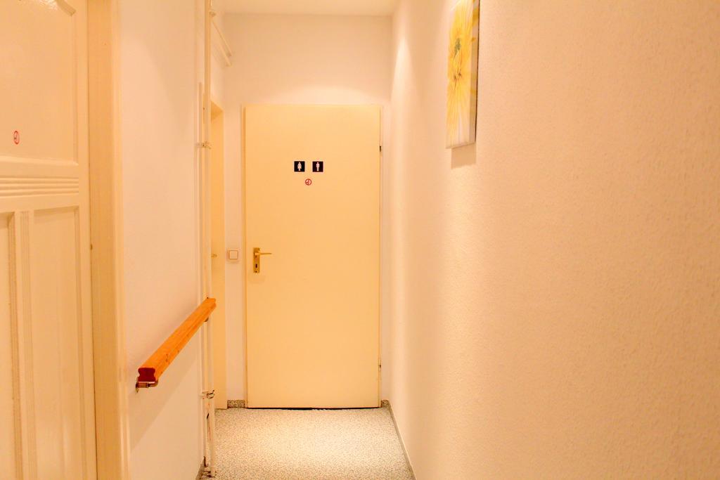 Pension Central Hostel Berlin Bagian luar foto